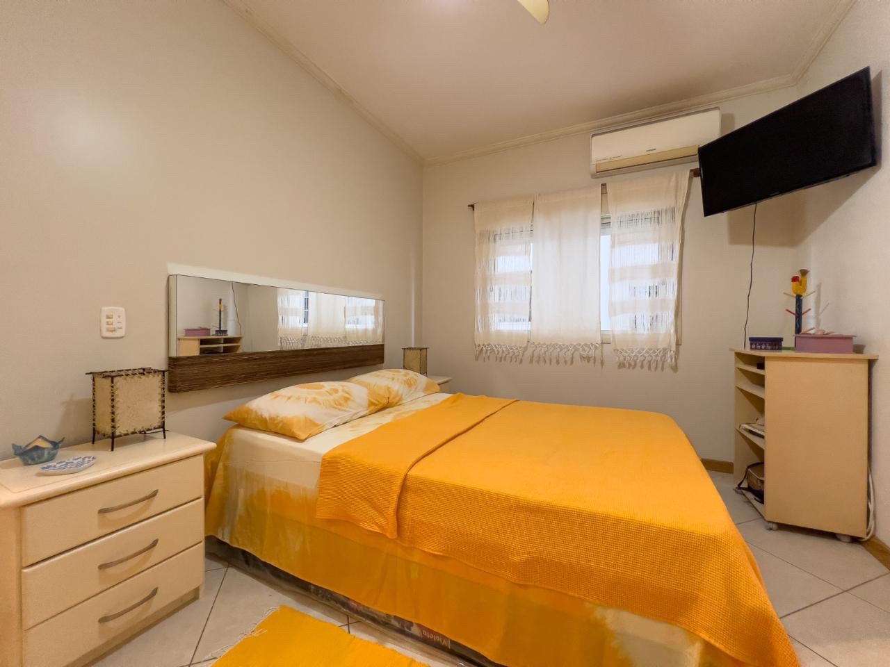 Apartamento de 2 dormitórios no Centro. - Foto 8
