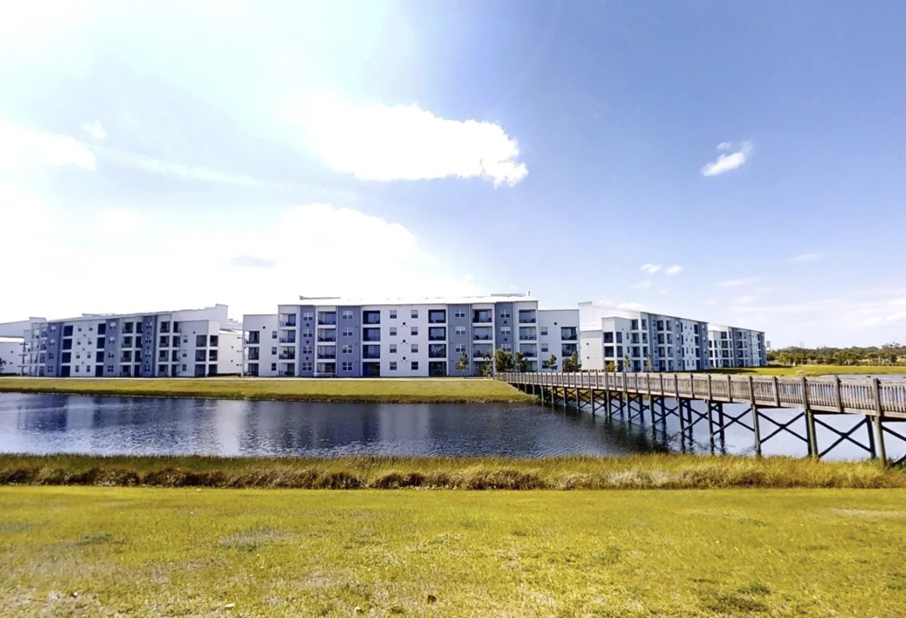 STOREY LAKE - 1112995344 — foto 4