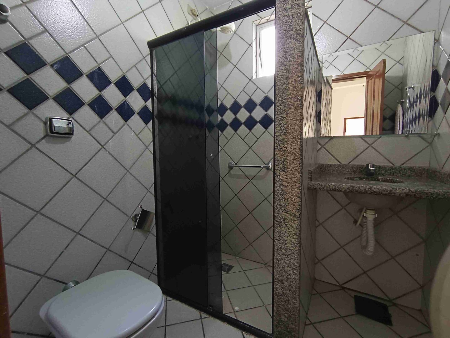 Casa de 4 quartos para locação - Região Central - Foto 11