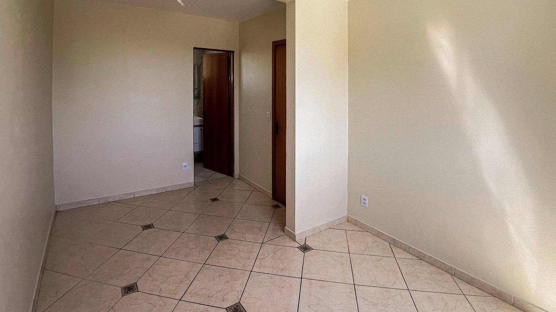 Apartamento no Joan Miró com 2 dormitórios - Foto 13