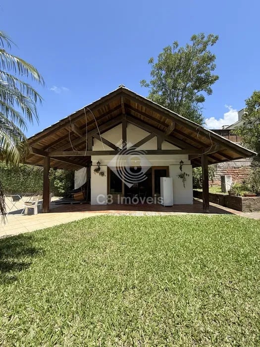 Casa Ampla de Esquina No Higienópolis - Santa Cruz do Sul - RS