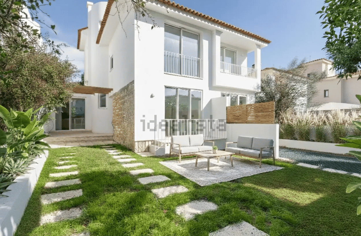HOUSE - 34834606