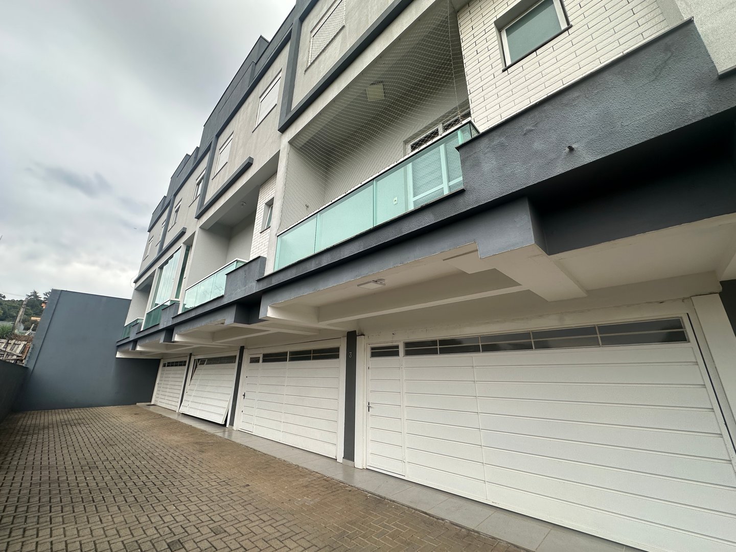 SOBRADO TRIPLEX SEMIMOBILIADO EM NOSSA SENHORA DA SAÚDE — foto 23