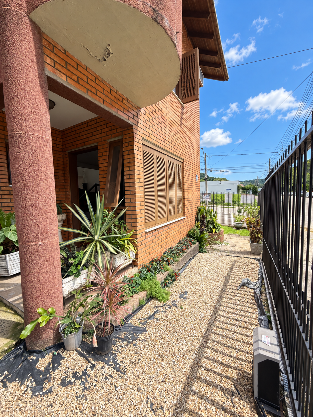 Duplex no Santo Inácio com 3 dormitórios e pátio amplo - Foto 24