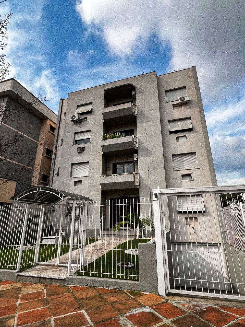 Apartamento no Centro com 1 dormitório e sacada - Foto 15