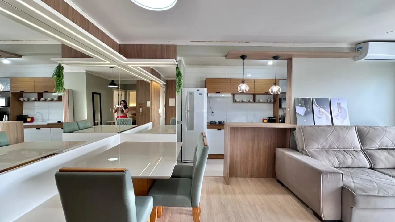 Apartamento Impecável e sacada com vista livre