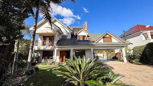 Casa de Condomínio em Higienópolis, 4 Dormitórios e Suíte - Foto 26