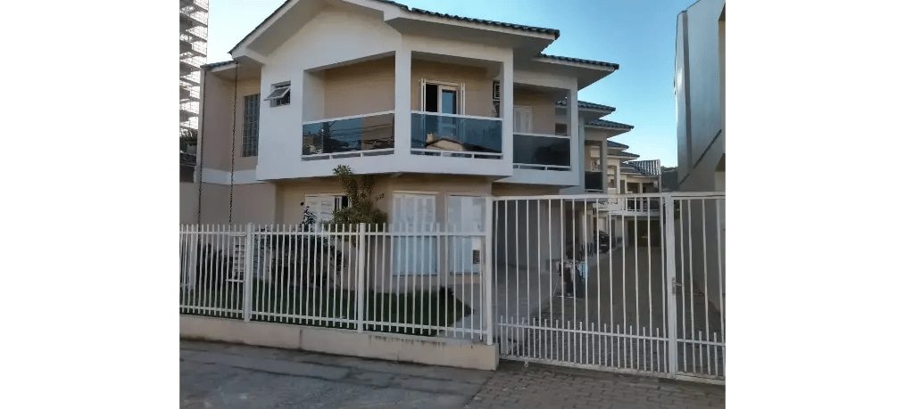 Duplex Santo Inácio 936
