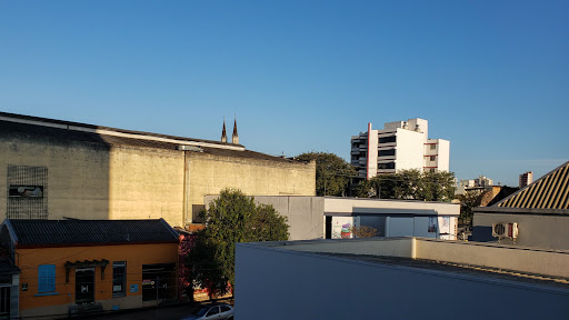 Apartamento no Centro com 2 dormitórios e sacada - Foto 6