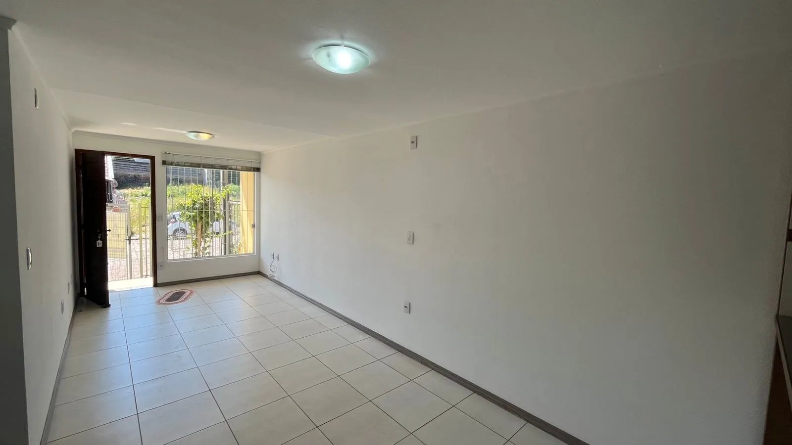 Duplex no bairro Arroio Grande com 3 dormitórios, sendo 1 suíte - Foto 3