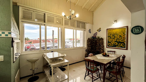 Casa no Centro com 5 dormitórios e Suíte - Foto 5
