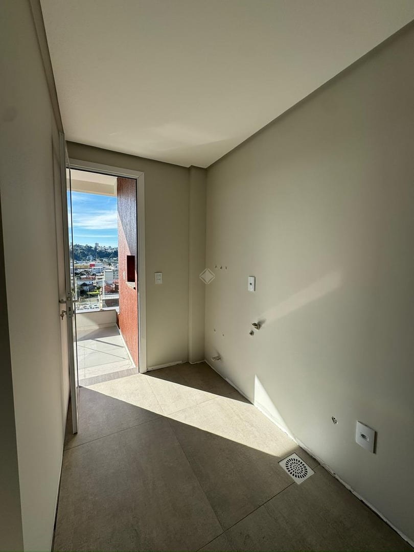 Apartamento novo, 3 dormitórios (1 suíte) frente norte no Universitário. — foto 13