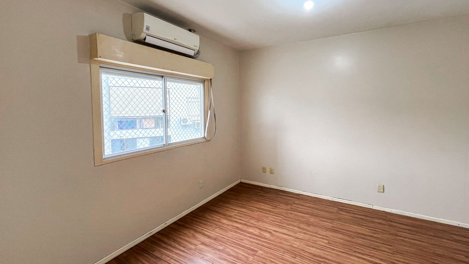 Apartamento no Higienópolis com 3 Dormitórios e sacada - Foto 9