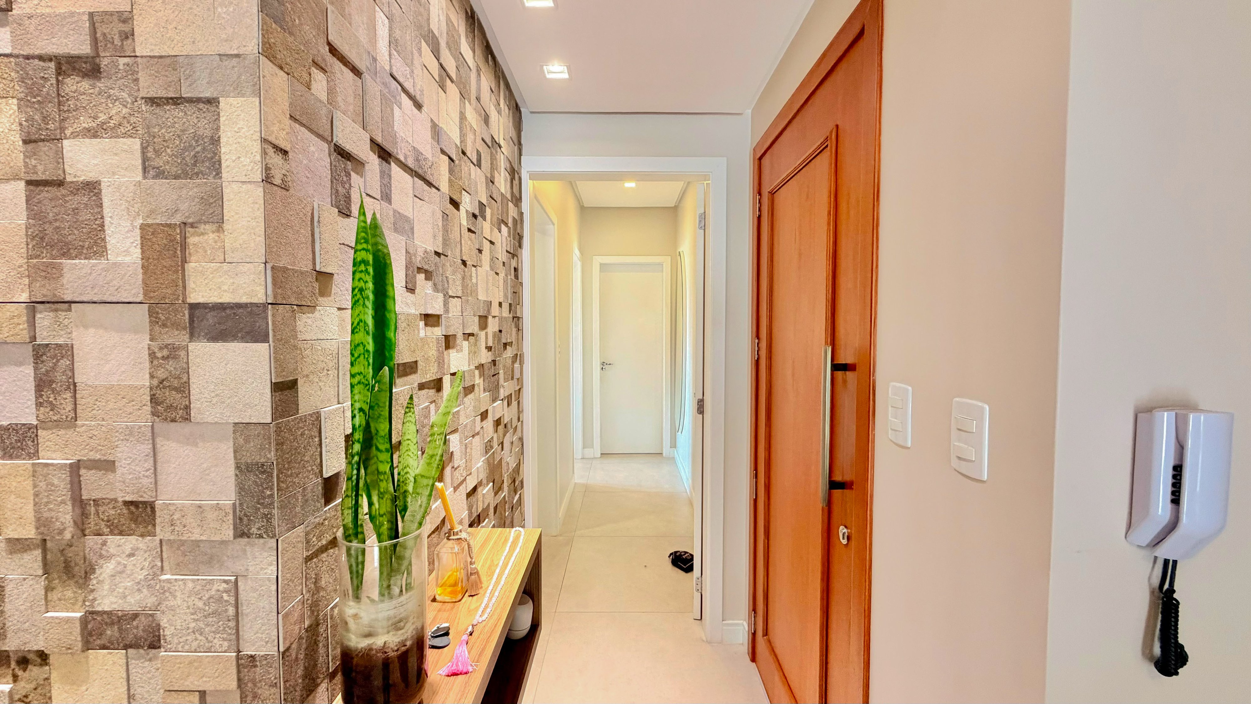 Apartamento no Centro com 2 Dormitórios e Suíte - Foto 4