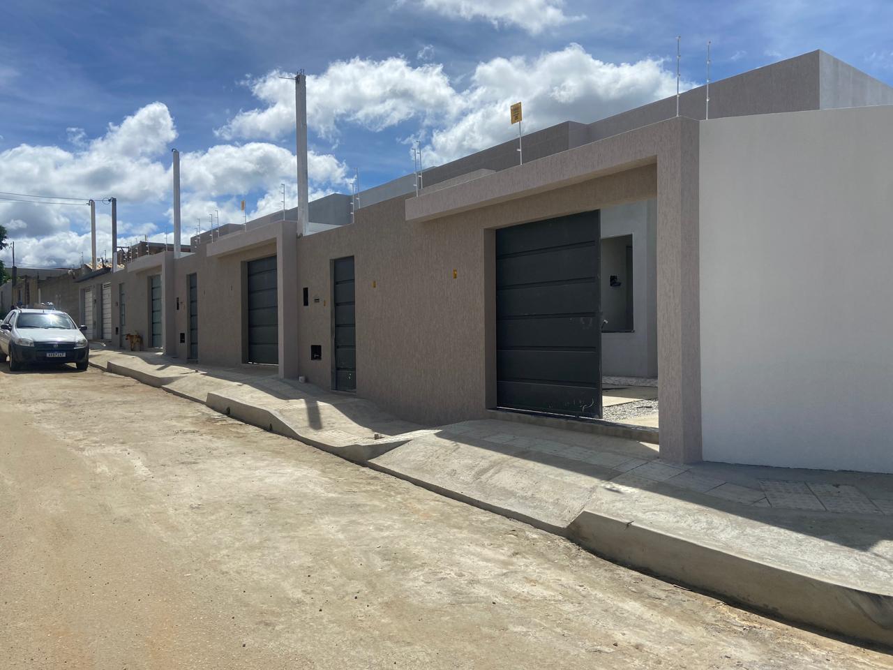 Casa de 2/4 à venda - Primavera