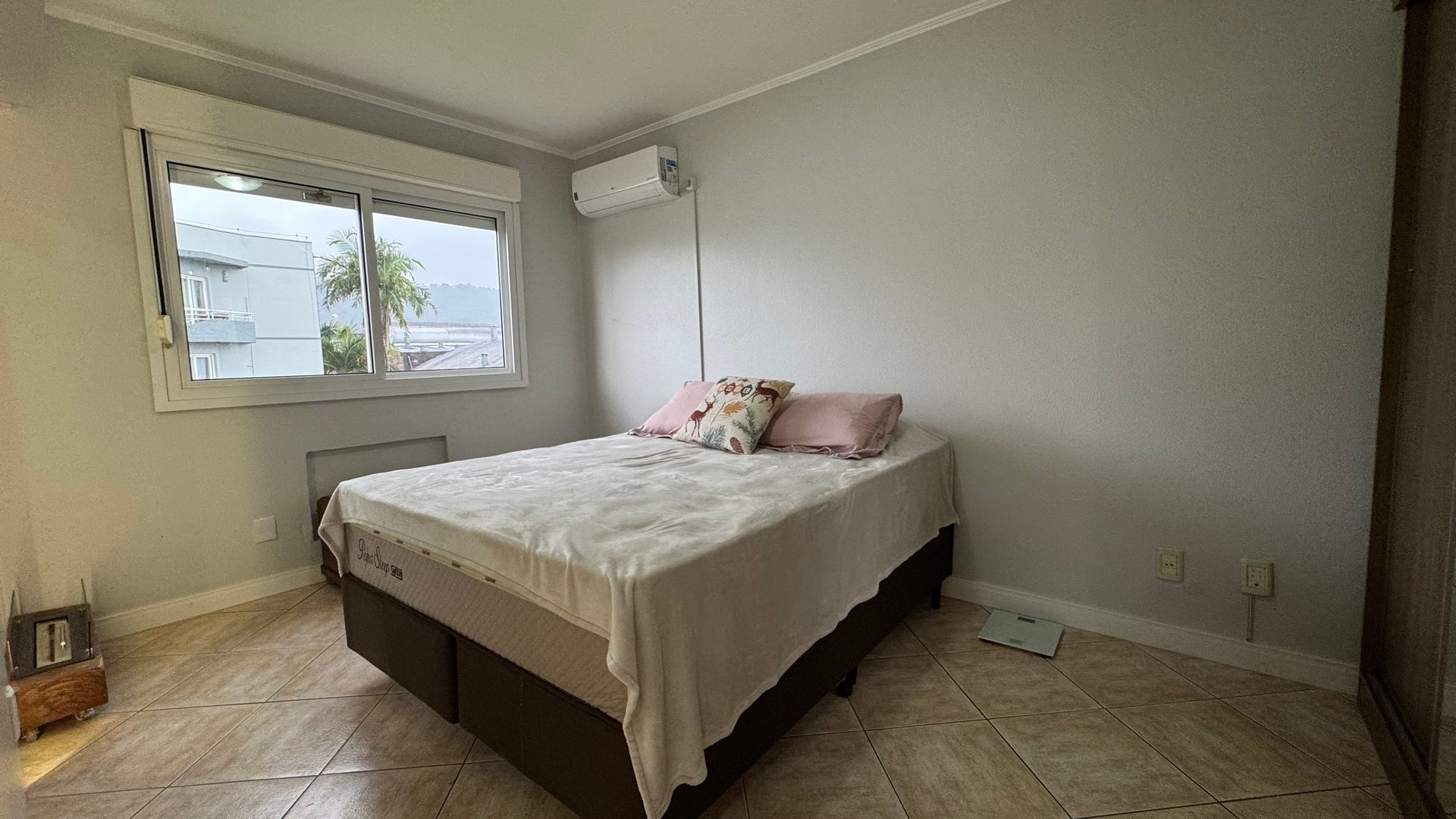 Apartamento de 2 dormitórios semi mobiliado - Foto 12