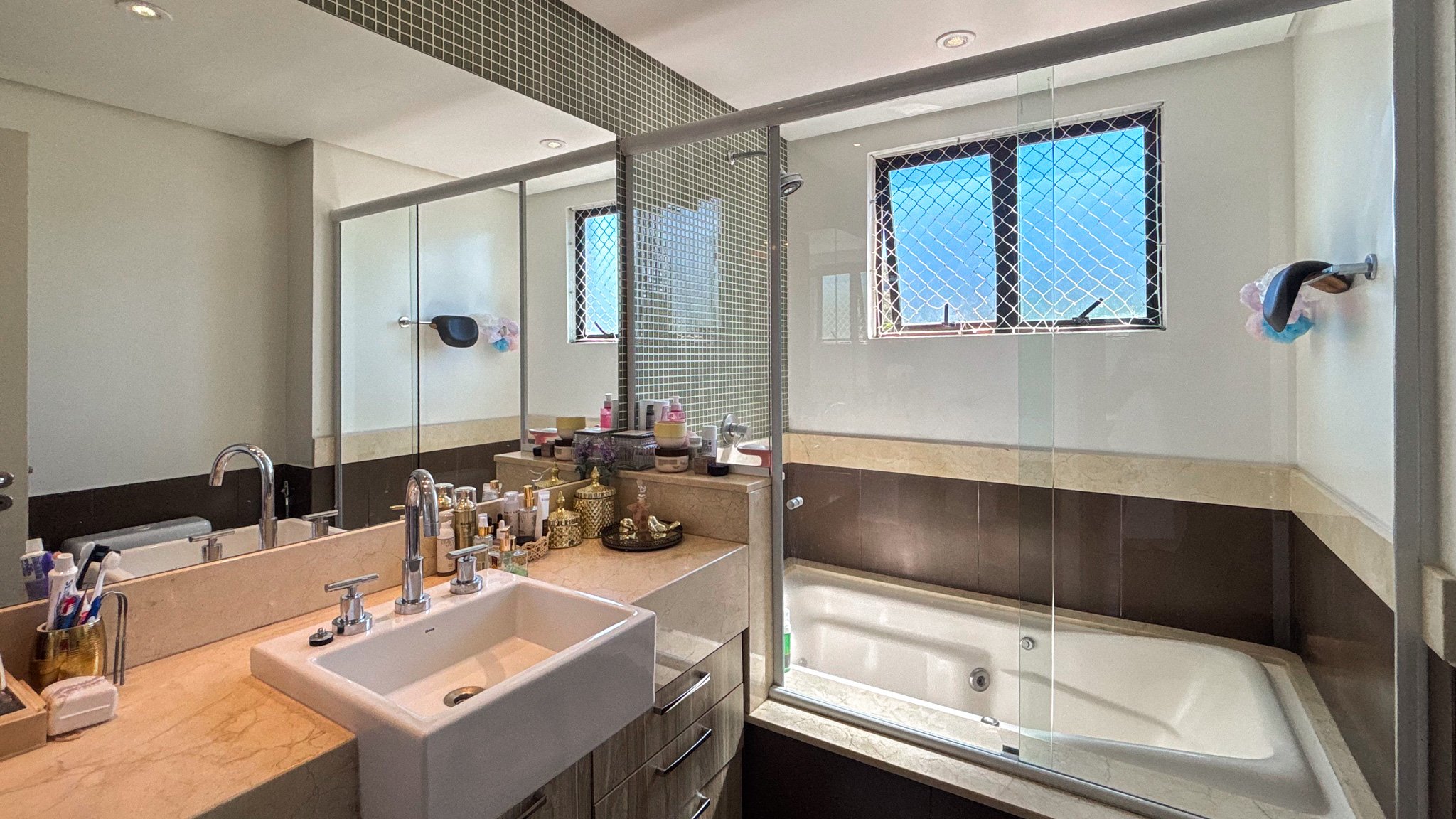 Apartamento 1 por andar com  3 suítes no Santo Inácio - Foto 14