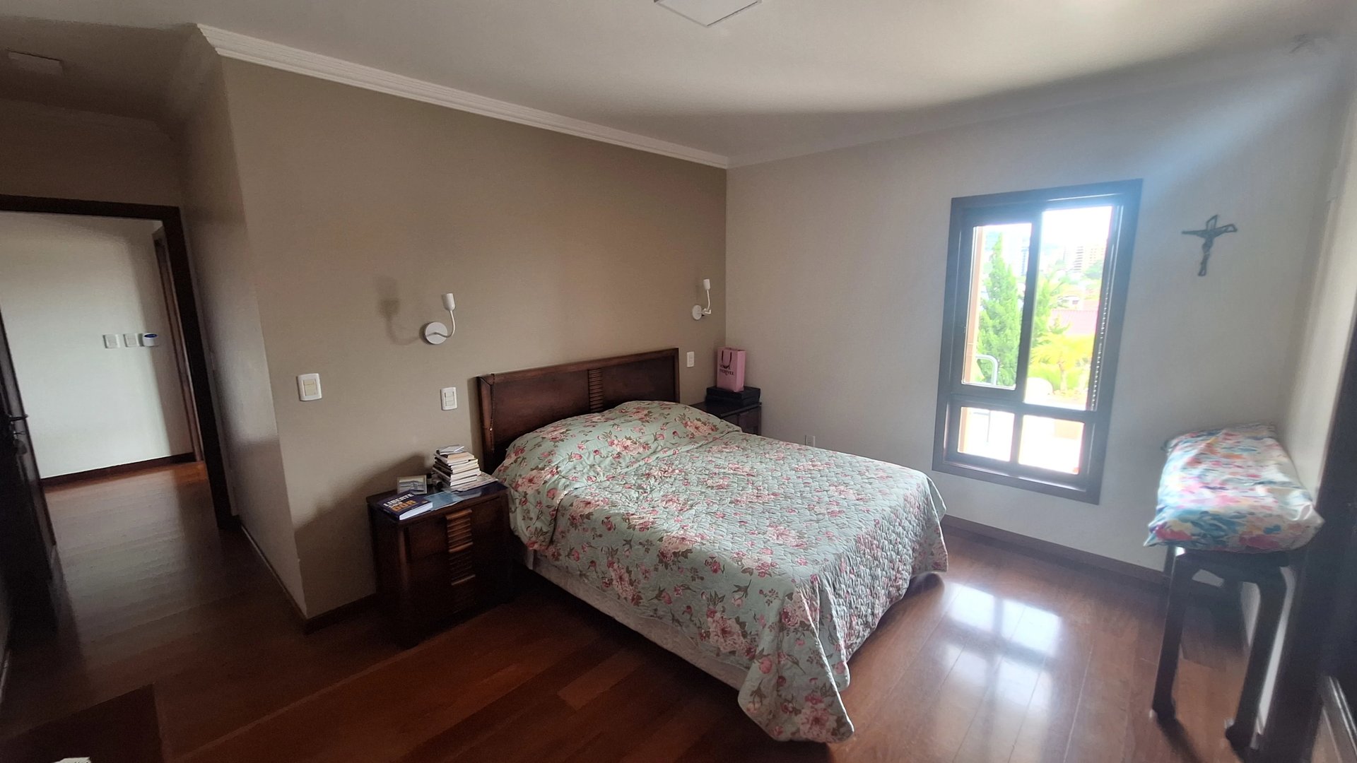 Linda casa de 4 dormitórios 3 suítes, 2 banheiros, piscina com salão de festas - Foto 19