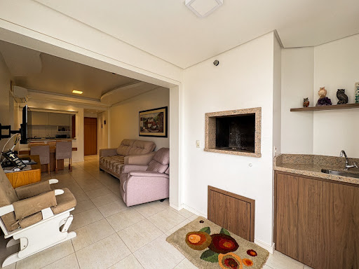 Apartamento no Centro com 3 dormitórios e  2 vagas - Foto 12