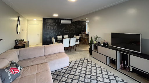 Apartamento no Santo Inácio com 3 dormitórios e área gourmet - Foto 4