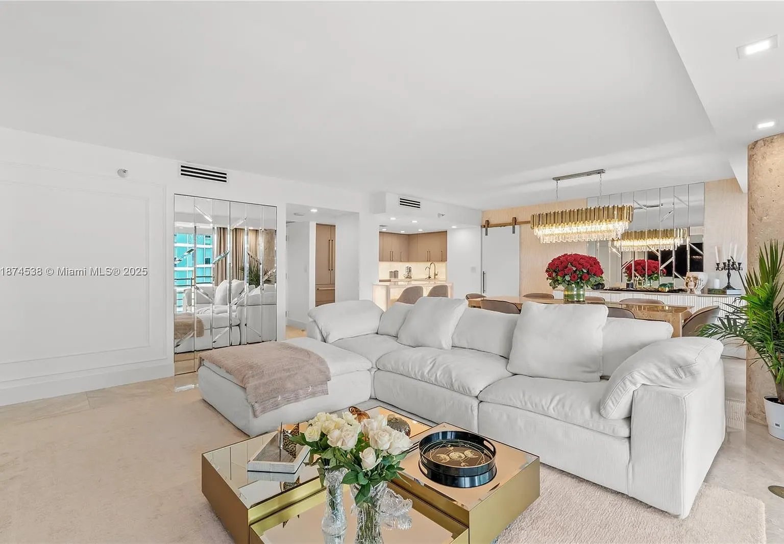 APARTAMENTO MIAMI - 43870121 — foto 4