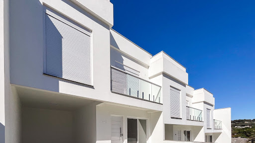Triplex de 2 dormitórios no Bonfim com pátio