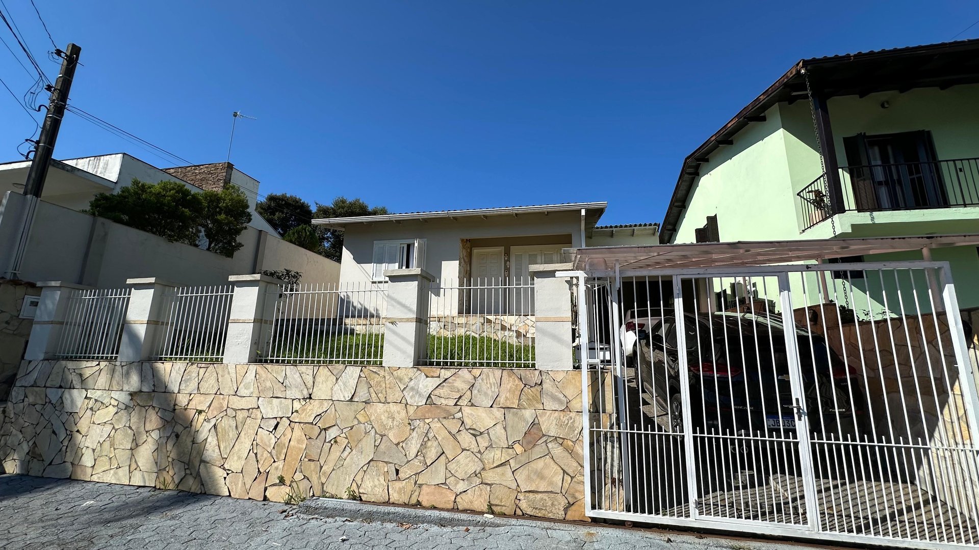 Casa com 3 dormitórios 