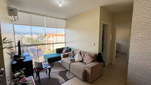 Apartamento no Parque Independência com 2 dormitórios