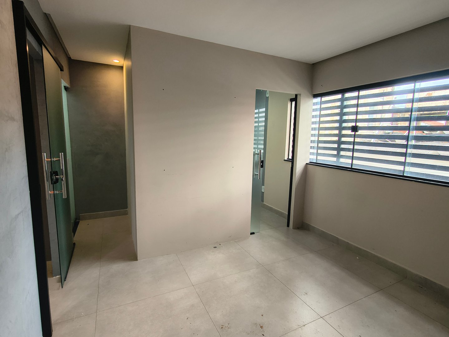 Sala para locação no Centro - Primeiro andar - Foto 14