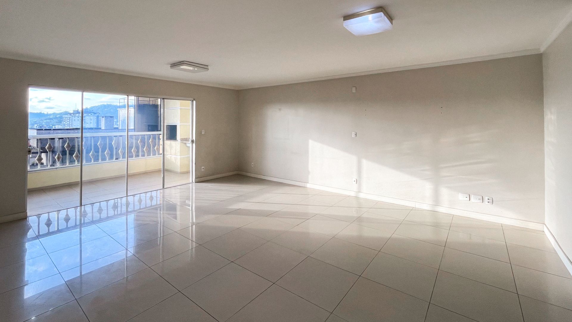 Apartamento no Residencial Athenas com 2 Dormitórios e Suíte - Foto 9