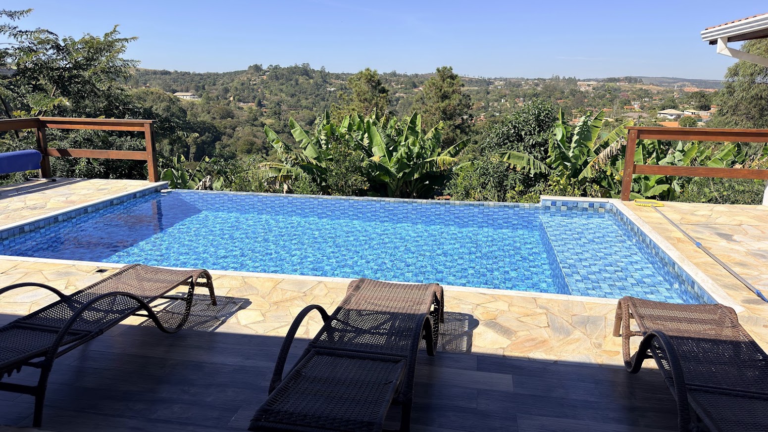 Chácara com 1.200 m² - Mairinque - R$ 850 mil, Cod: CH-1160