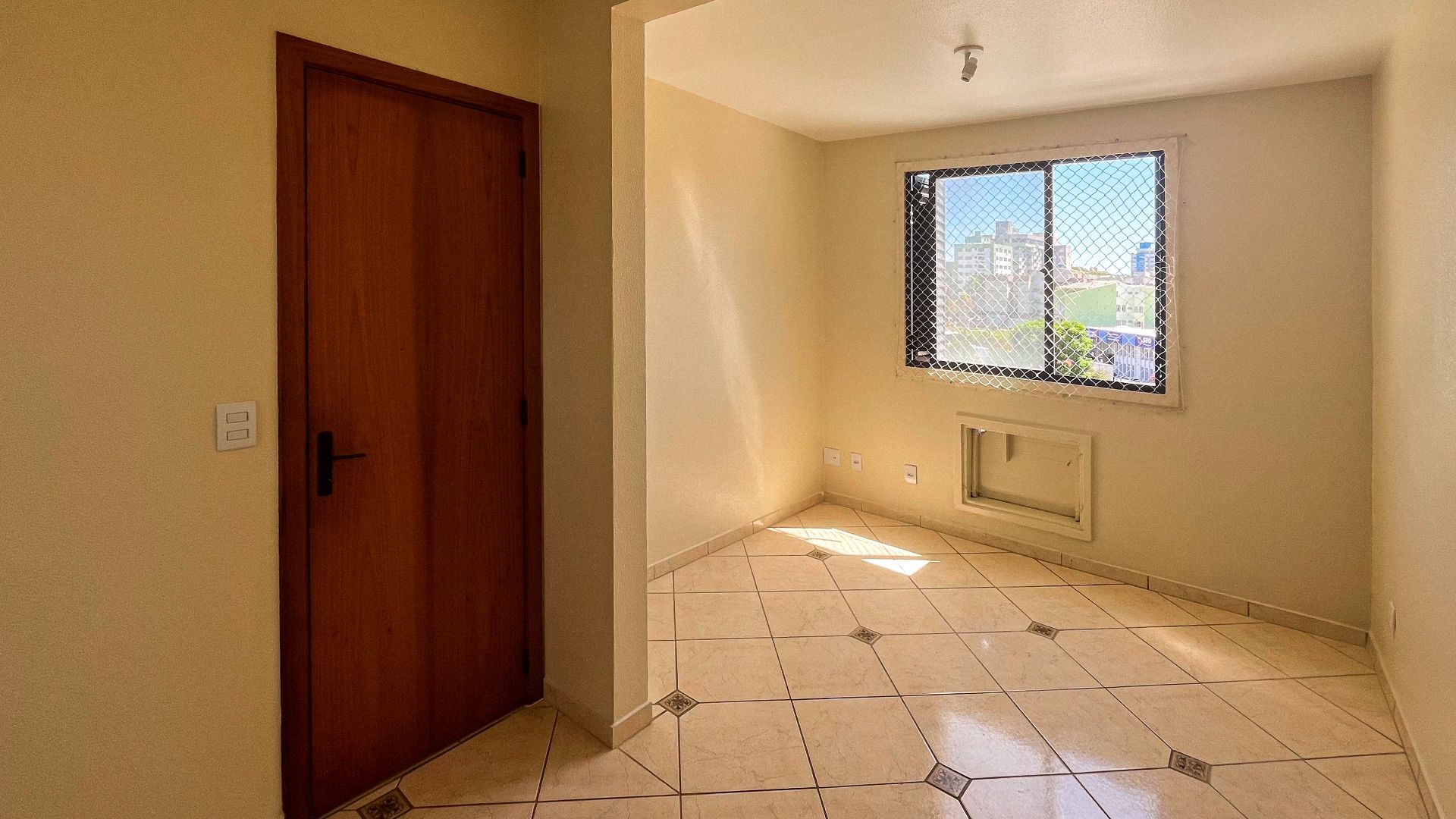 Apartamento no Joan Miró com 2 dormitórios - Foto 11
