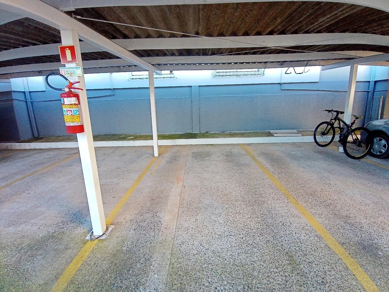 Apartamento de 3 dormitórios e garagem coberta - Foto 11