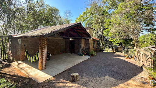 Chácara no Country com 2 dormitórios, suíte, piscina e sauna - Foto 18