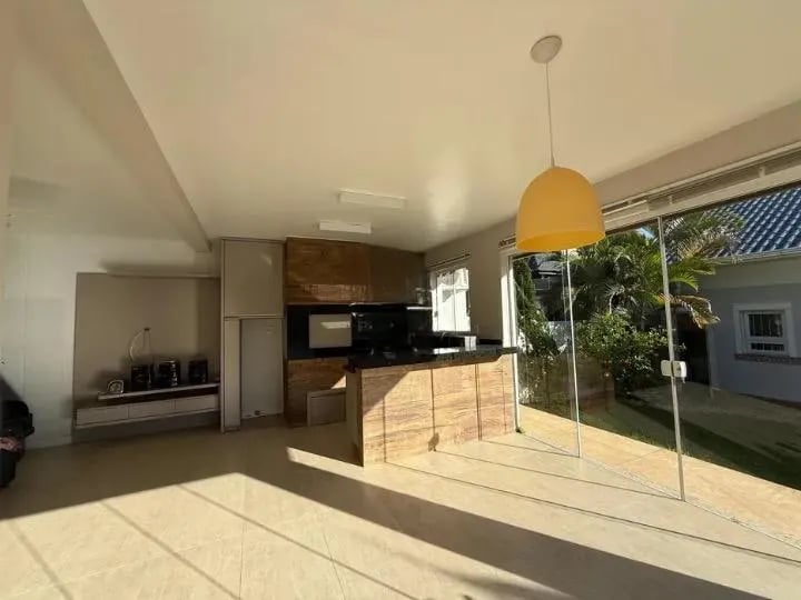 Casa Térrea de 03 Dormitórios C/ 01 Suíte, com Salão de Festas e Piscina  - Foto 16