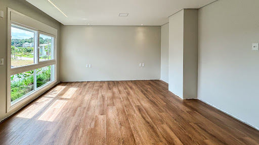 Casa no Serra Azul com 3 Suítes, 5 banheiros e amplo pátio - Foto 6