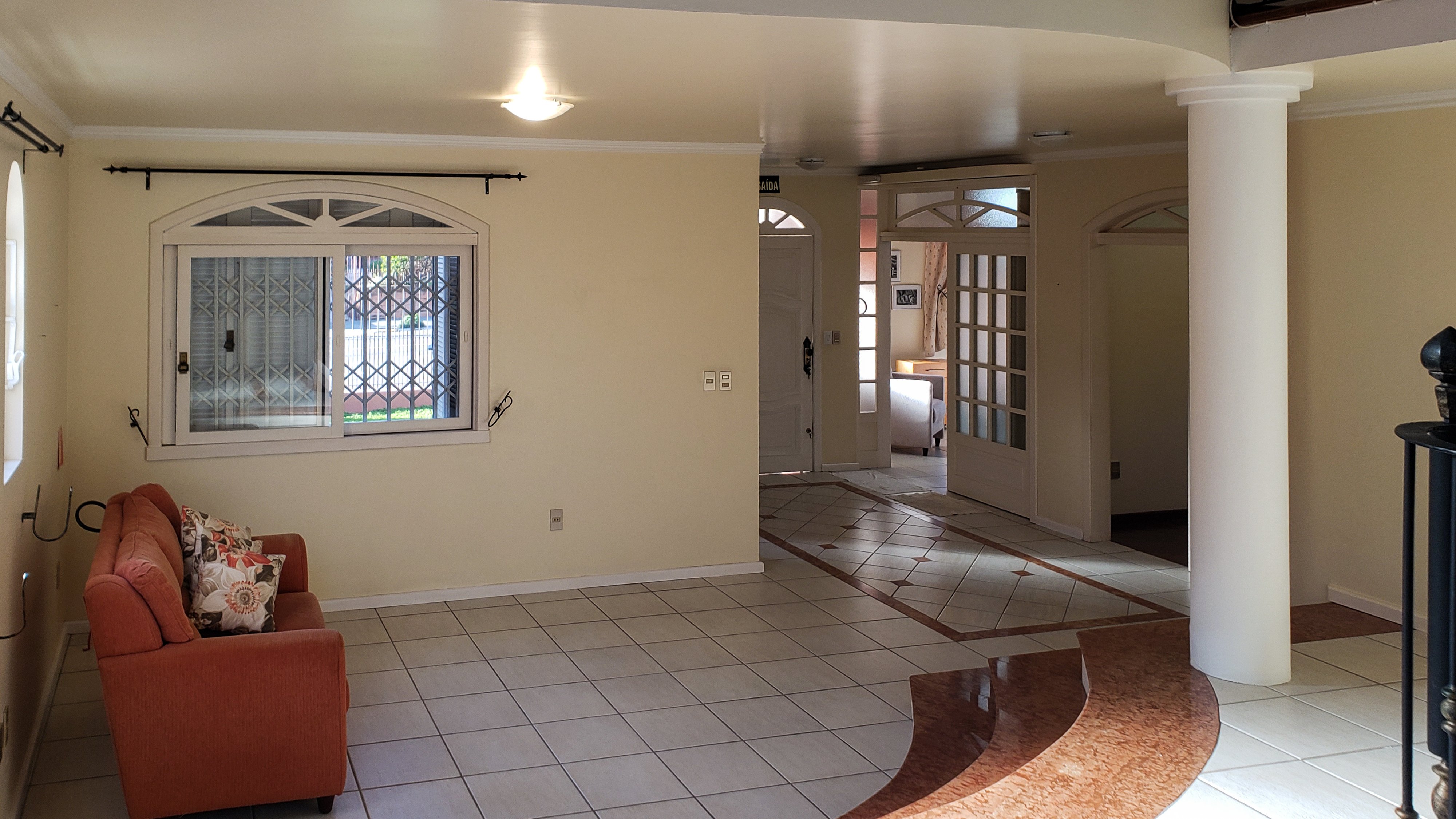 Casa no Universitário com 4 dormitórios e amplo pátio - Foto 4