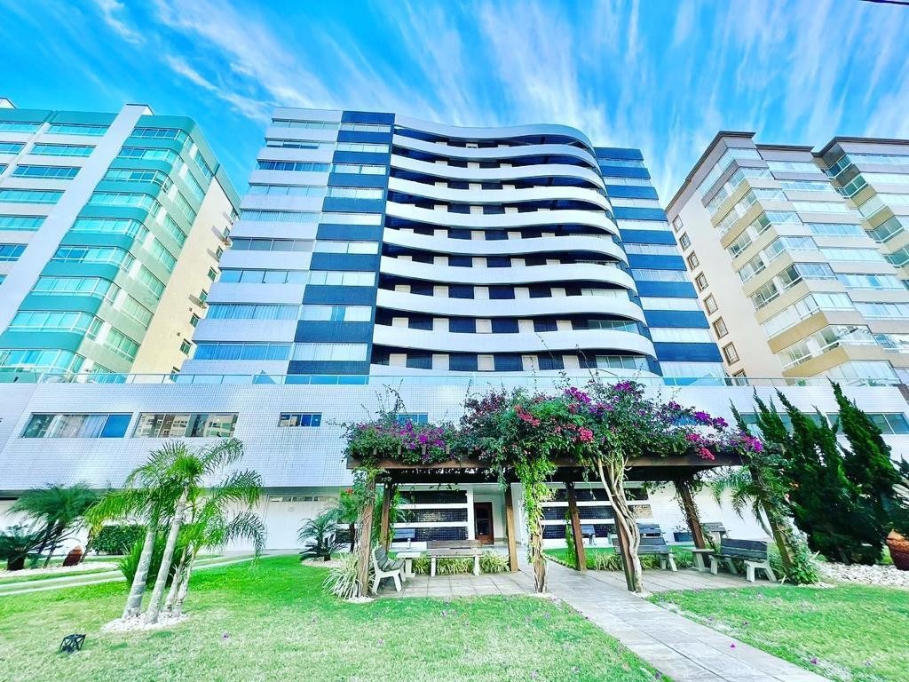 Apartamento com 2 dormitórios em Capão Da Canoa.