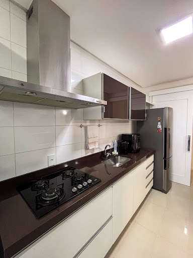 Apartamento no Luxor semimobiliado com 2 dormitórios e suíte - Foto 5