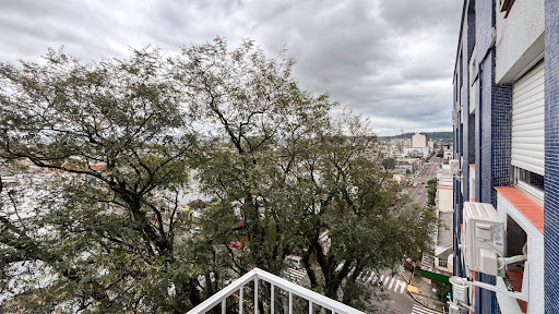 Apartamento no Centro com 2 dormitórios e sacada - Foto 12