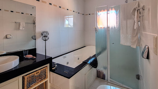 Casa no Santo Inácio com 3 dormitórios e pátio com piscina - Foto 19