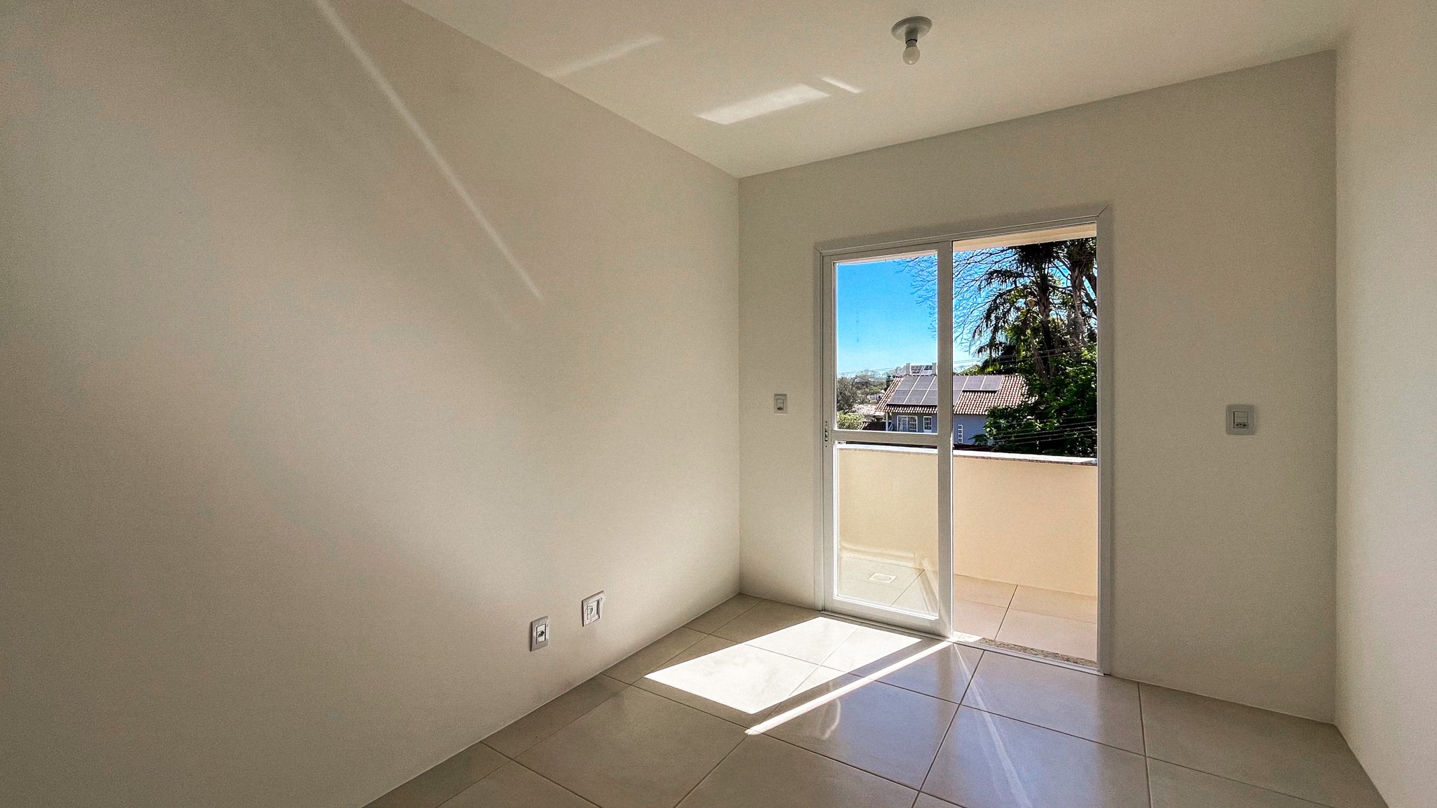 Apartamento no Universitário com 2 dormitórios e suíte - Foto 4
