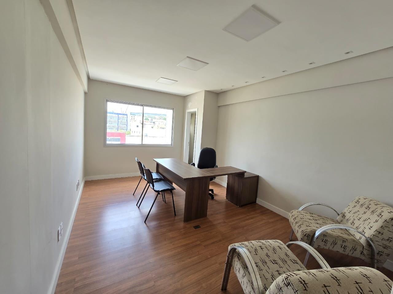 Sala para locação no Centro - Conquista Center