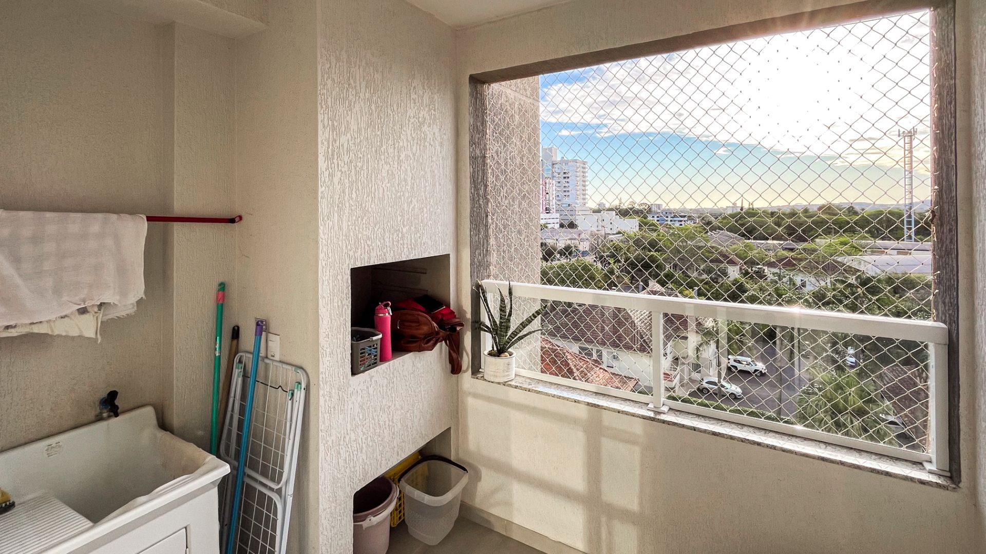 Apartamento no Vittorio Veneto com 2 dormitórios e sacada - Foto 4