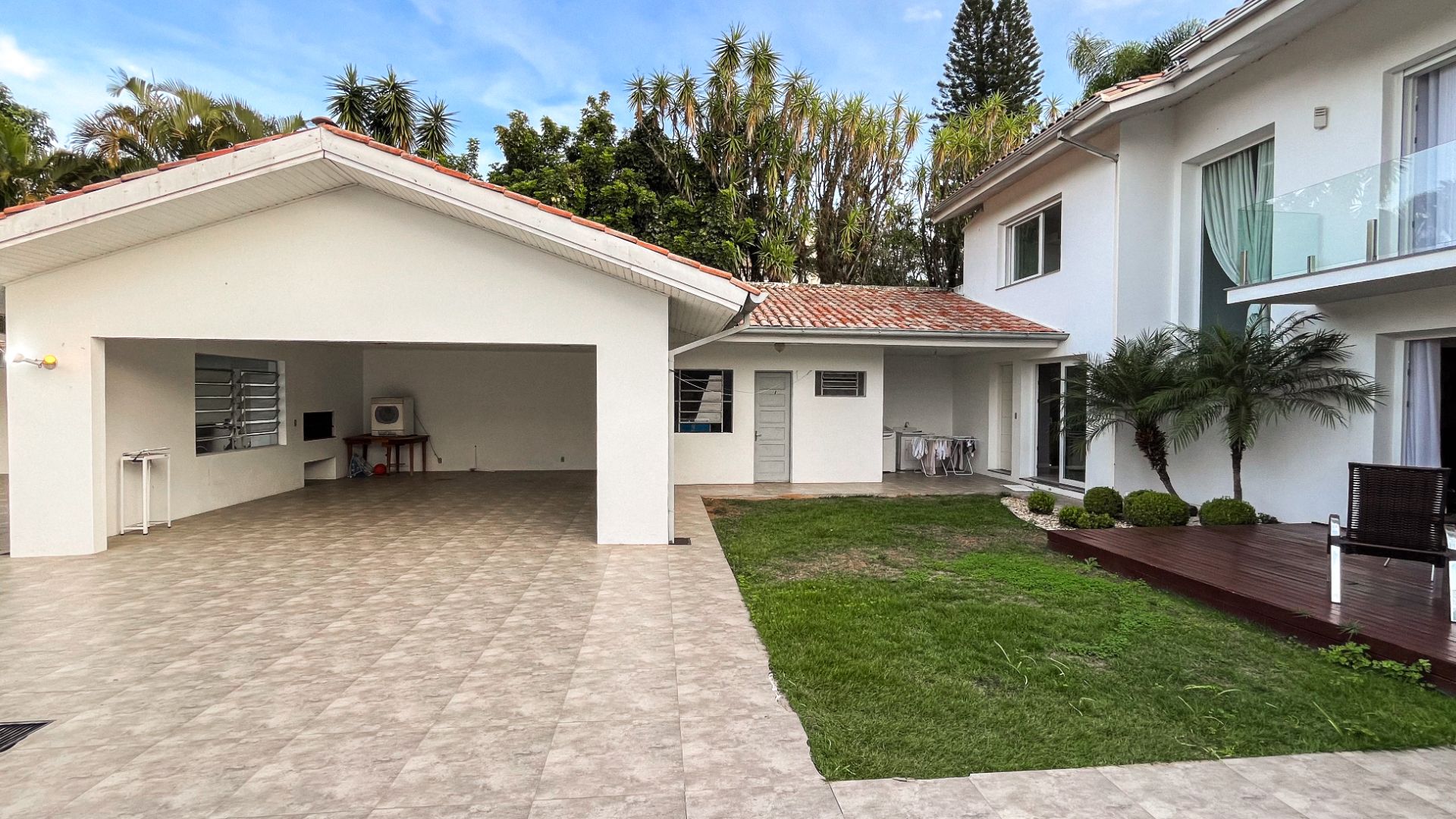 Casa no Goiás com amplo pátio com piscina e 4 dormitórios - Foto 26