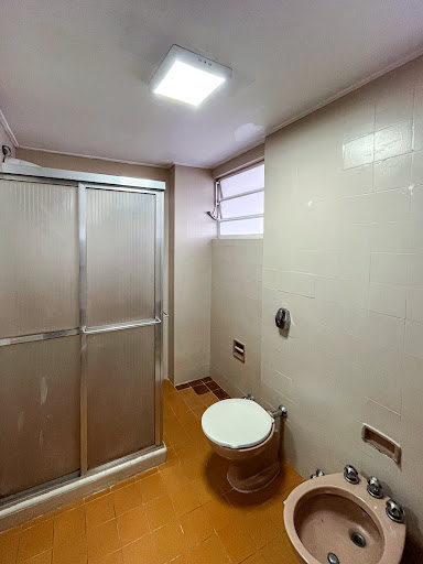 Apartamento no Centro com 2 dormitórios e sacada - Foto 5