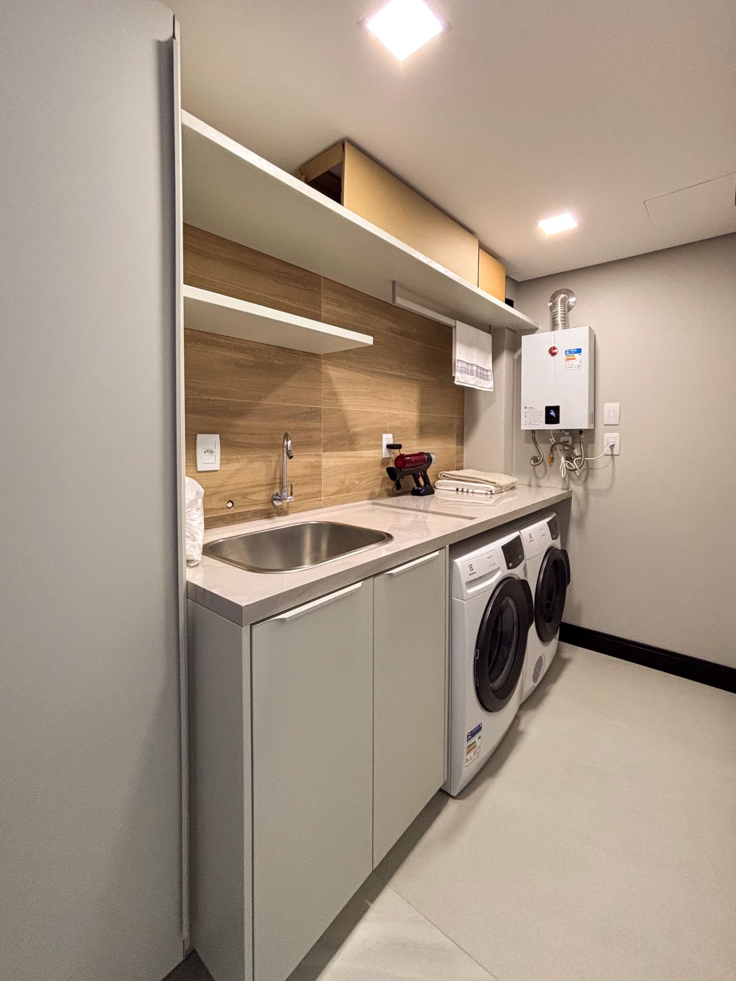 Apartamento amplo e mobiliado com 3 suítes no Munchen - Foto 23