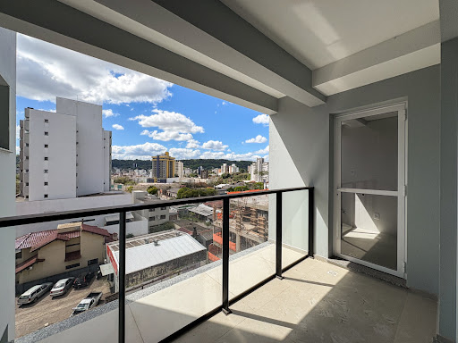 Apartamento no Edifício Gaudí com 2 dormitórios, 1 suíte