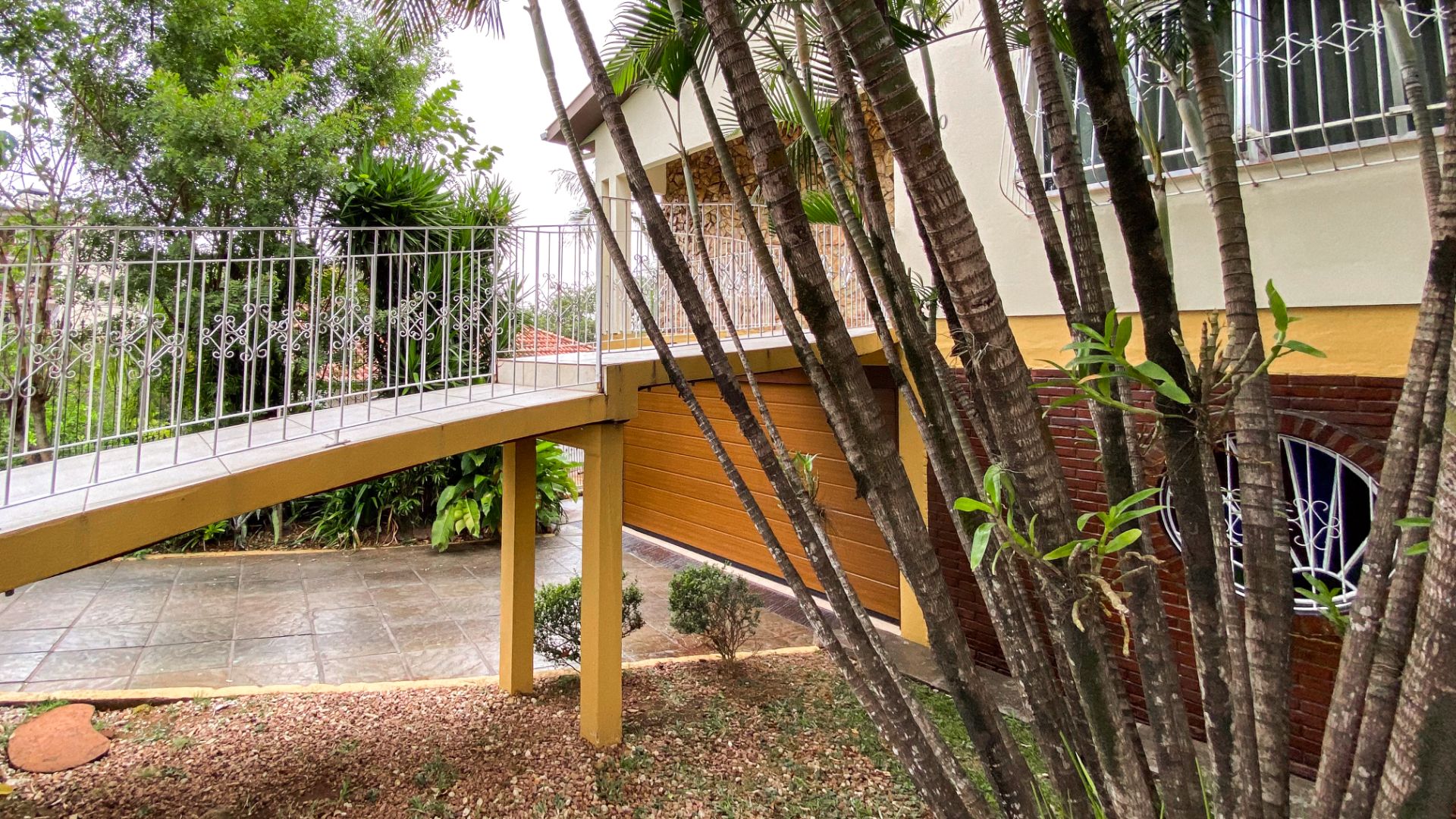 Casa na Independência com 3 dormitórios e piscina - Foto 27