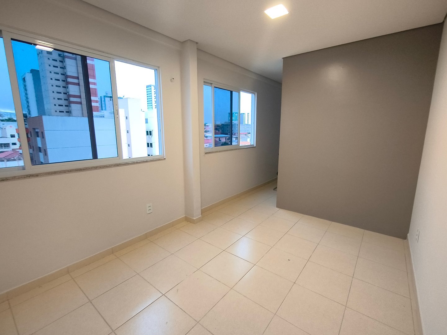 Sala comercial - Locação - Recreio 